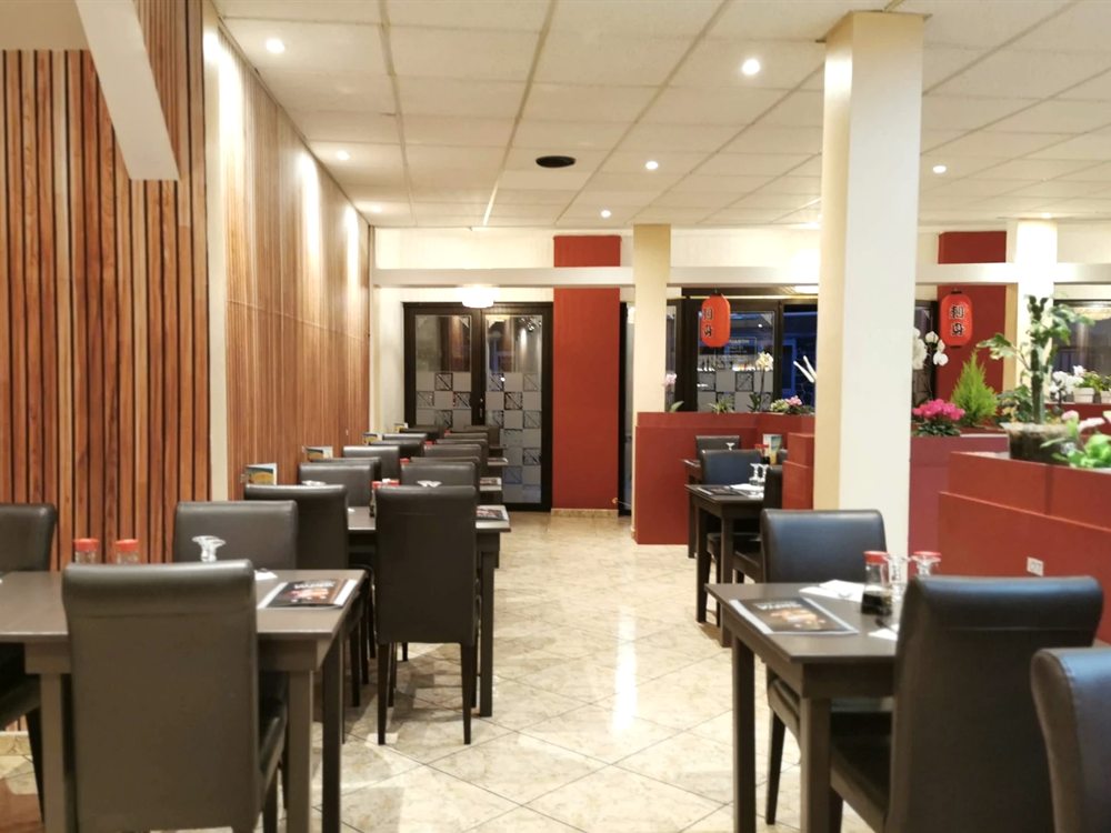 La salle du restaurant Skiya à Dax